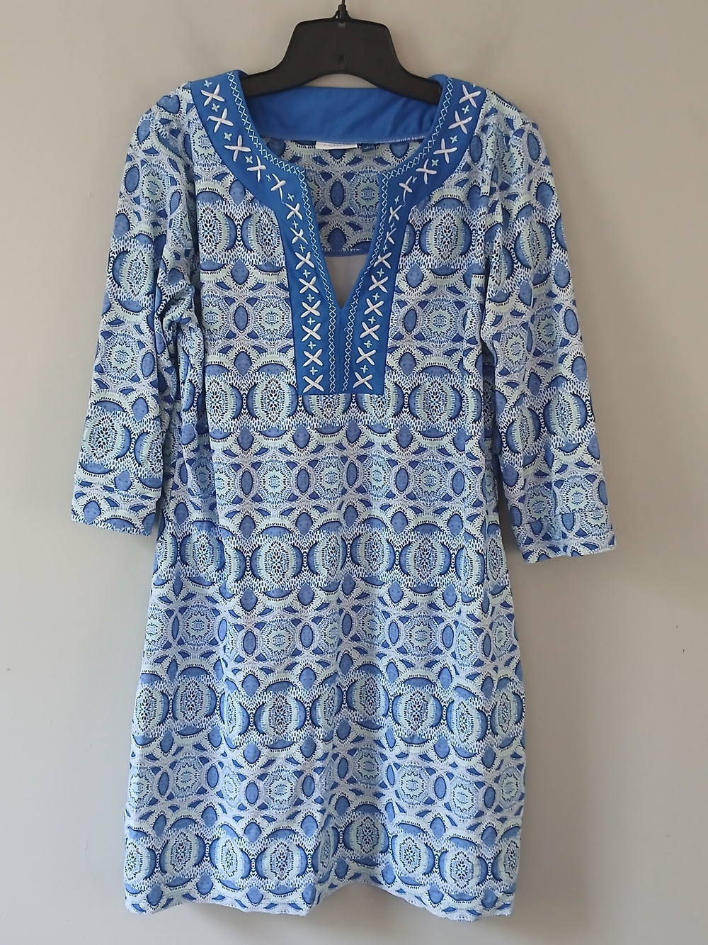 Cabana Life Women's Size Large Blue Geometric 3/4 Sleeve Mini Dress Embroidered
